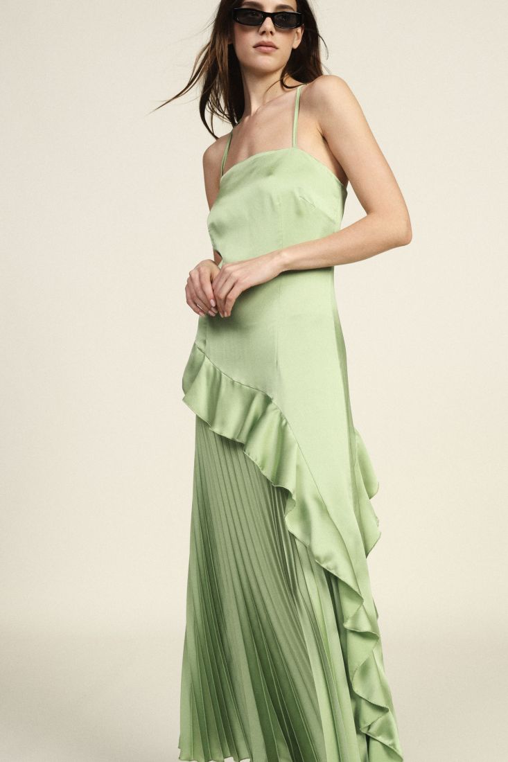 Long pleated dress