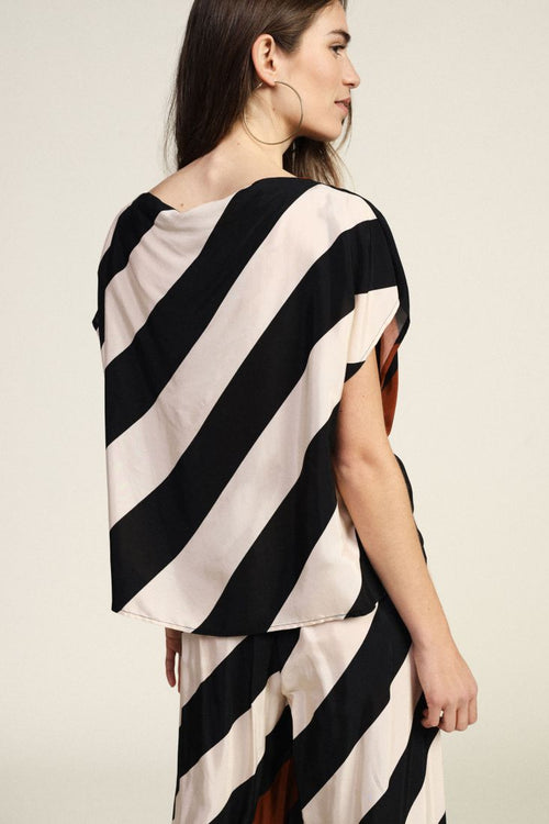 Blouse with striped pattern