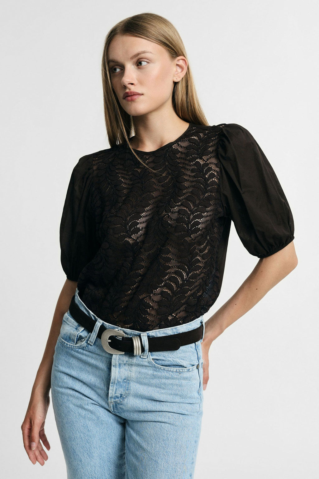 Blouse with lace detailing