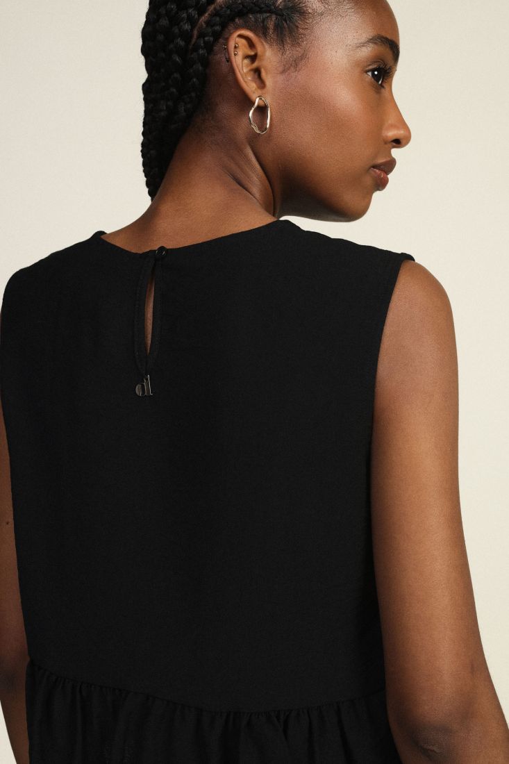 Sleeveless top