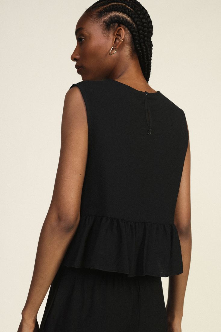 Sleeveless top