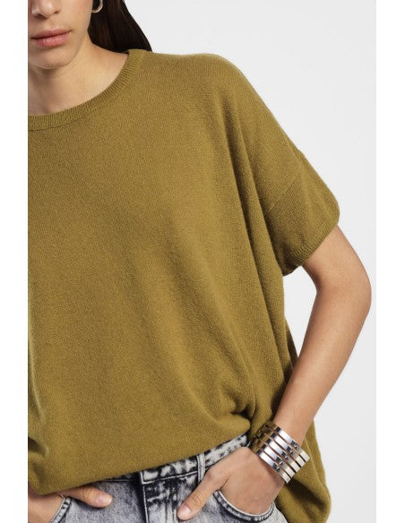 Loose fit sweater
